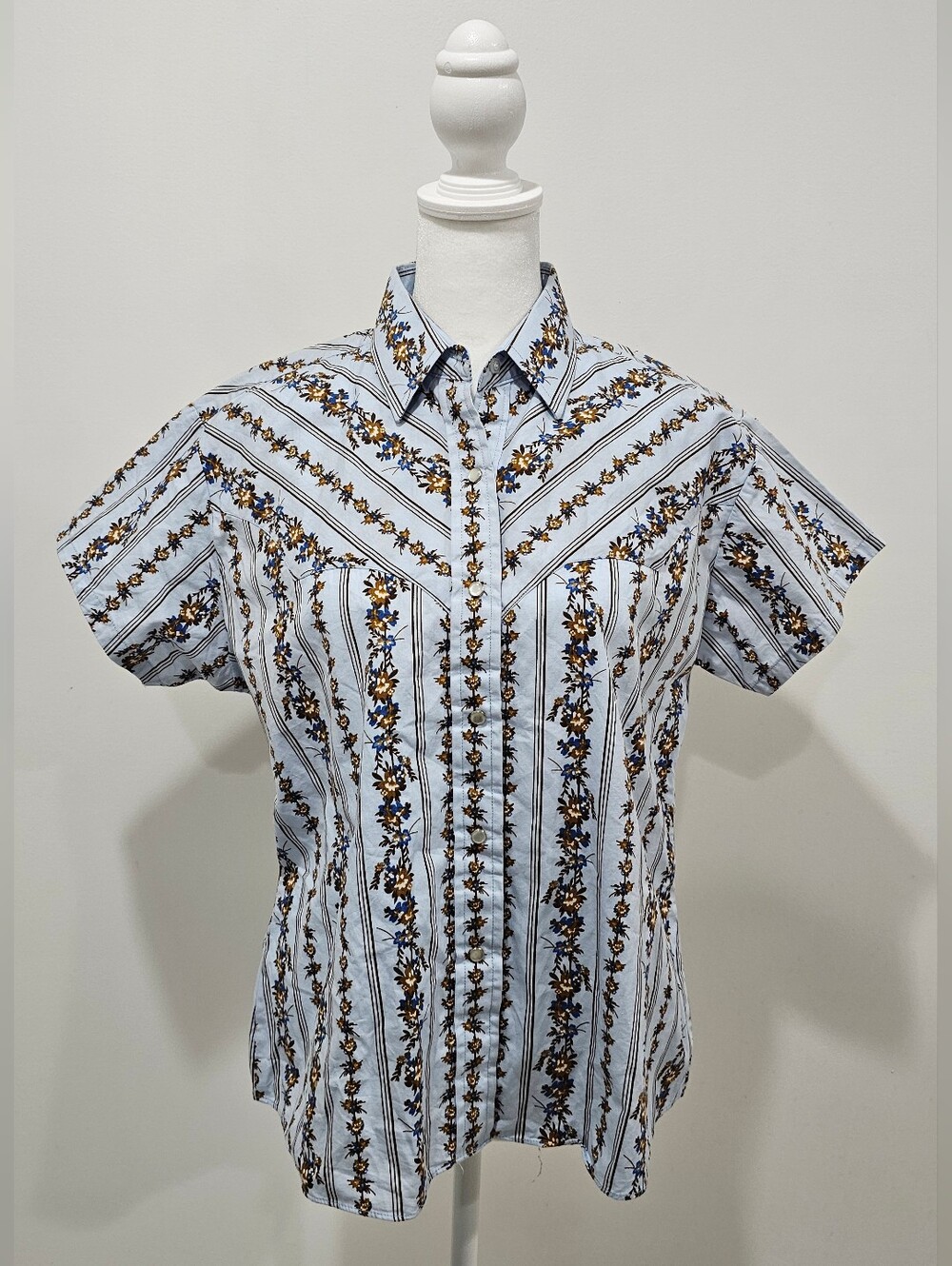 Blue Floral Stripe Short-Sleeve Button-Up Shirt